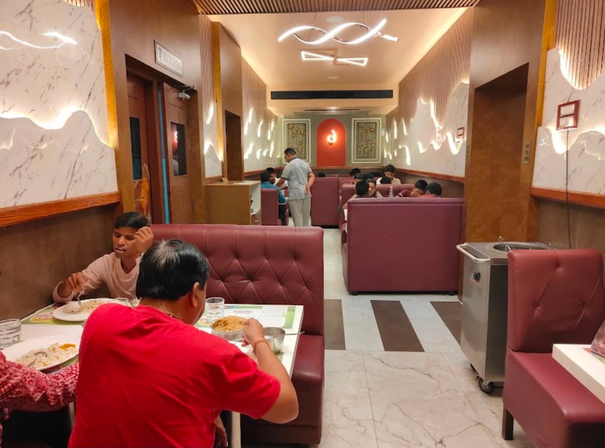 KMS Fine Dining Setup